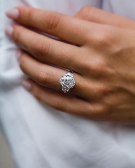 EAST WEST // GEM COMPANY on Instagram: “A chubby oval + half moons Camilla Ring with so many beautiful upgrades 🤩 Swipe left to see the double claw prongs, pavé donut and pavé…” Half Moons, Expensive Rings, Oval Moissanite Engagement Ring, Engagement Ring Oval, Unique Anniversary Gifts, Moissanite Engagement Ring Oval, Beautiful Diamond Rings, Three Stone Engagement Ring, Bridal Wedding Rings