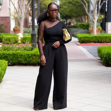 All black outfit inspiration Pallazo Jumpsuit Outfit, Black Palazzo Pants Outfit, Jumpsuit Palazzo, Palazzo Pants Outfit, Ankara Outfits, Palazzo Jumpsuit, Work Outfit Inspiration, Black Palazzo Pants, Modest Dresses Fashion