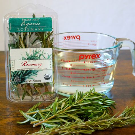 Rosemary Mint Water For Hair, Making Rosemary Water For Hair, Rosemary Water Spray For Hair Growth, Rosemary Mint Hair Growth Spray, Rosemary Scalp Spray, Hair Rinse Recipe, Homemade Hair Oil, Rosemary Water, Hair Growth Spray