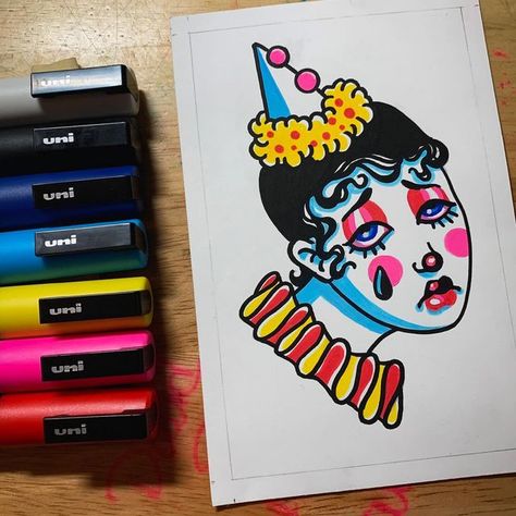 Paint Pen Paintings, Posca Pen Painting, Posca Ideas Inspiration, Drawing Ideas With Posca Markers, Easy Alcohol Marker Art Simple, Posca Canvas Art, Alcohol Marker Doodles, Easy Paint Marker Drawings, Cool Posca Art