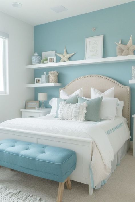 Light Blue Rooms, Girls Blue Bedroom, Costal Bedroom, Preppy Bedroom Decor, Dream Bedroom Inspiration, Coastal Bedroom Decorating, Blue Bedroom Decor, Bedroom Trends, Serene Bedroom