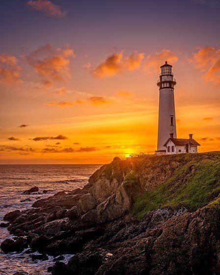 Sunset at Pigeon point lighthouse Lighthouse Lighting, Lighthouses Photography, Lighthouse Photos, Lighthouse Pictures, Lighthouse Painting, Lighthouse Art, Point Light, Beautiful Lighthouse, Light House