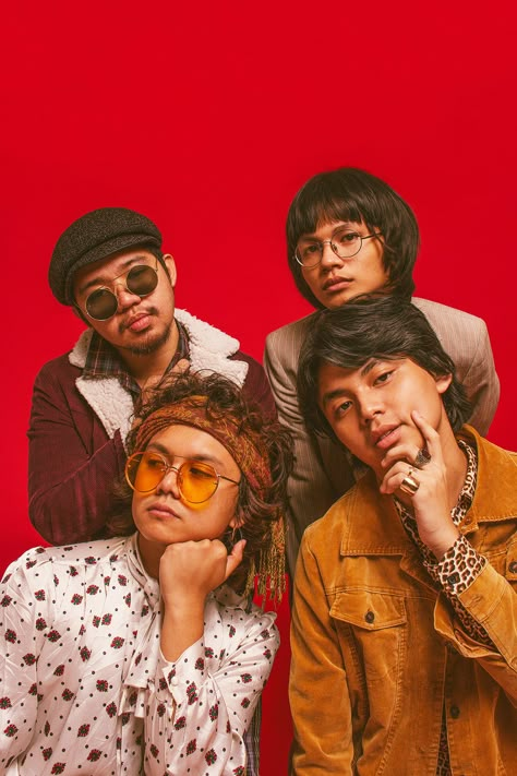 Here’s why IV OF SPADES is about to become your new favorite band Zild Benitez, Iv Of Spades, Band Shoot, Band Photoshoot, King Of Spades, Retro Band, Desain Editorial, Band Photography, Arte Punk