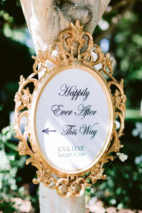 Disney Wedding Decorations, Princess Wedding Theme, Cinderella Wedding Theme, Disney Themed Wedding, Fairytale Wedding Theme, Beauty And Beast Wedding, Disneyland Wedding, Disney Princess Wedding, Disney Wedding Ideas