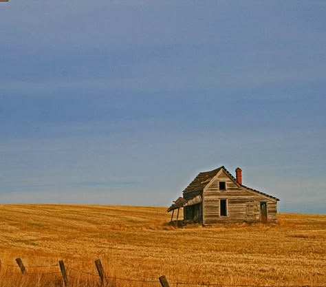 Middle of nowhere | Rebecca Tifft | Flickr The Middle Of Nowhere, Houses In The Middle Of Nowhere, House In The Middle Of Nowhere, Middle Of Nowhere Aesthetic, Isolated Homes, King Mala, Cliffside Town, Summer Fall Aesthetic, Jane Remover