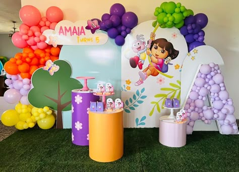 Dora The Explorer Decorations, Dora Birthday Theme, Dora First Birthday Party, Dora Party Decorations, Dora Party Ideas, Dora Themed Birthday Party, Dora Birthday Party Ideas, Dora The Explorer Birthday Party, Dora The Explorer Party