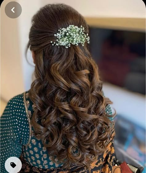 Reception Hairstyles, Bridal Hairstyle Indian, Hairstyle Indian Wedding, Hairstyle Indian, Bridal Hairstyle Indian Wedding, Hair Style On Saree, Hair Wedding Styles, Hair Style Vedio, Engagement Hairstyles