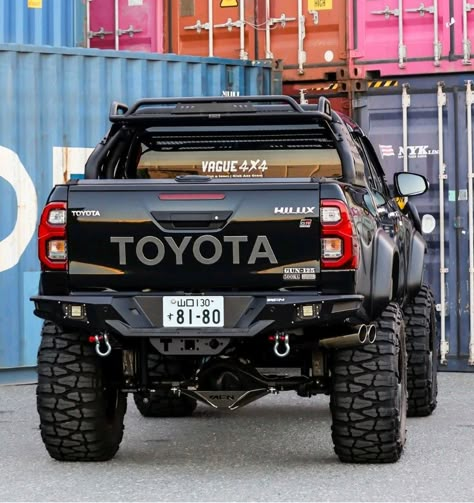 Toyota Hilux Wallpaper, Fort Ranger, Hilux Mods, Hilux Camper, Grunge Garage, Best Off Road Vehicles, Landcruiser 79 Series, Camping Vehicles, 79 Series