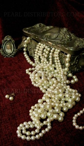 Atropos Aesthetic, Pearls Dark Aesthetic, Red Mermaid Aesthetic, Vintage Pearls Aesthetic, Cancerian Aesthetic, Pearls Aesthetic, Pearl Aesthetic, Pearl Love, Jewelry Pearl