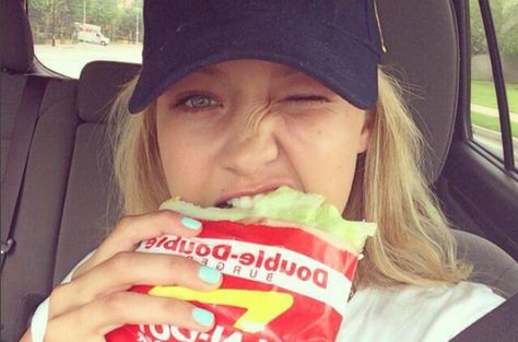 Celebrities Eating, Gg Hadid, Gigi Hadid Pictures, Gigi Hadid 2014, Thrasher Hoodie, In-n-out Burger, Gigi And Bella, In N Out, Bella Gigi