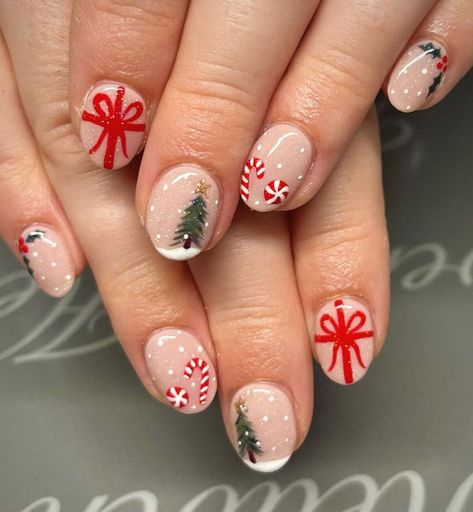 27. Candy Cane Stripes with Holiday Cheer Nutcracker Nails Designs, Short Almond Christmas Nails, Nutcracker Nails, Christmas Present Nails, Christmas Nail Designs Easy, Christmas Nail Inspo, Xmas Nail, Nail Aesthetic, Christmas Tree Nails