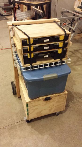 Picture of Mobile Toolbox And Work Station Mobile Tool Box, Officine In Garage, Organizing Tools, Portable Workbench, Try Everything, Tool Cart, Diy Workbench, Tool Boxes, Shop Layout