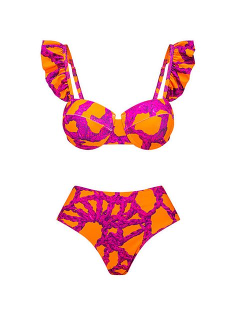 $18.90+Shipping=🌸👙Floral Print Ruffle Swimwear 🌸👙 Underwire Bra & Bikini🌸👙https://pekosa.com/products/floral-print-ruffle-swimwear-underwire-bra-bikini - Indulge in floral elegance with our Floral Print Ruffle Swimwear 🌸👙 2 Piece Bathing Suit! Featuring an underwire push-up bra and high-waisted bikini, it's perfect for all your beach escapades. 🌸👙 #trendybikini #bikinis #brazilianbikini Resort Swimming Pool, Blue Zones, Type S, Everyday Dresses, Underwire Bra, Sleepwear Women, Print Fabric, Women Swimsuits