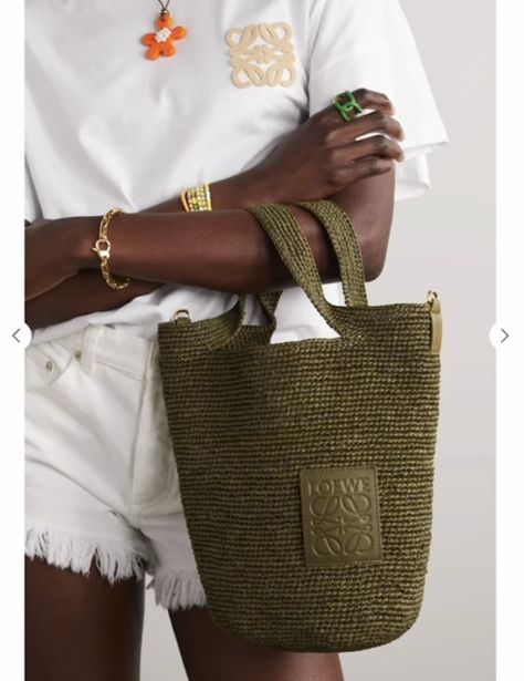 Loewe Raffia Bag, Crochet Bag Pattern Tote, Loewe Paula's Ibiza, Embroidery Hearts, Striped Bags, Macrame Bag, Woven Raffia, Raffia Bag, Crochet Tote