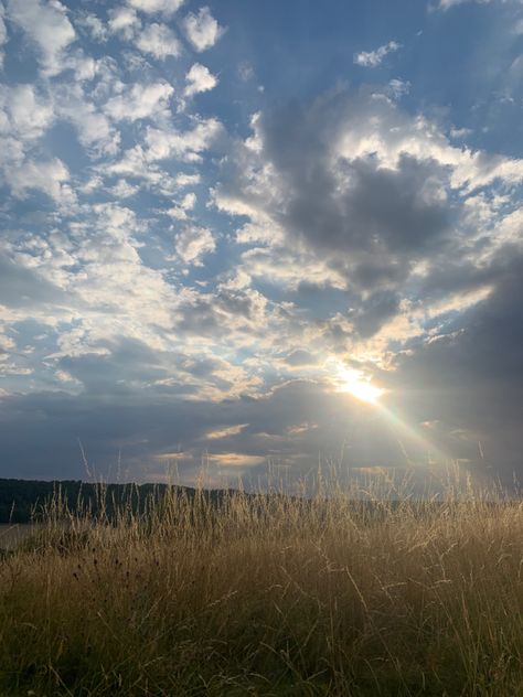 Sunny Cloudy Sky, Partly Cloudy Weather Aesthetic, Sunny And Cloudy Aesthetic, Partly Cloudy Weather, Sunshine On A Cloudy Day, Partly Cloudy, Day Sky, Partly Cloudy Aesthetic, Beautiful Weather