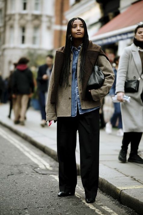 Street Style Women Winter, Jessie Bush, Tuff Fits, Street Style London, Fw 2024, Fashion Trend Forecast, Street Style Aesthetic, London Fashion Week Street Style, Virtual Wardrobe