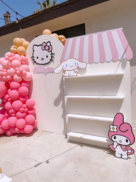 Sanrio First Birthday, Hello Kitty Cafe Party, Sanrio Centerpiece Ideas, Hello Kitty And Friends Birthday Party, Hello Kitty Centerpiece Ideas, My Melody Birthday Theme, Sanrio Themed Party, Sanrio Birthday Party, Hello Kitty Centerpieces