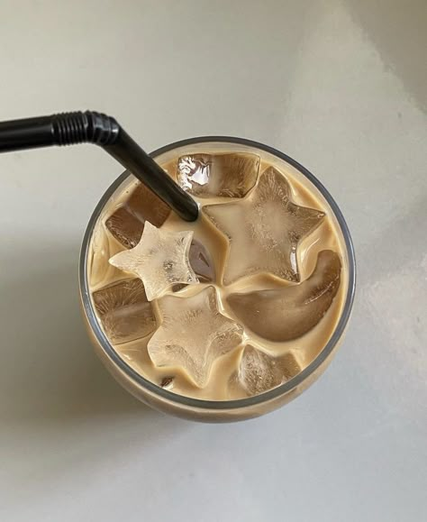 Star Ice Cubes Aesthetic, Star Ice Cubes, Coffee Obsession, Think Food, Aesthetic Coffee, Ice Cubes, Food Obsession, Coffee Addict, Pretty Food