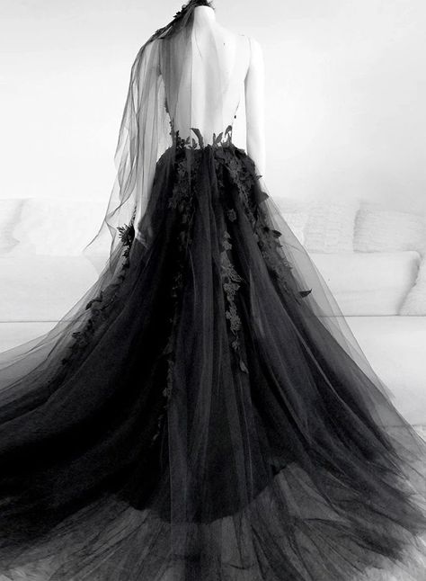 Black Tulle Wedding Dress, Tulle Pattern, Black Lace Wedding Dress, Black Lace Formal Dress, Black Lace Wedding, Lace Long Prom Dress, Black Wedding Gowns, Backless Bridal Gowns, Prom Dress Black