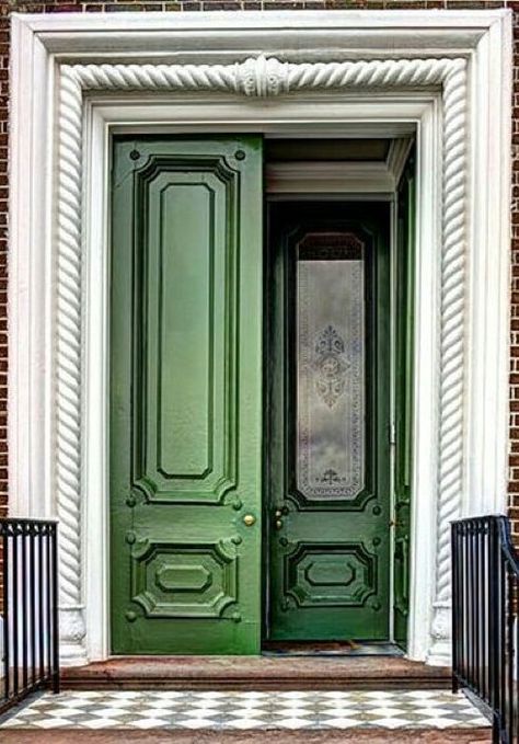 Brick Entrance, Architecture Extension, Green Front Doors, Trendy House, Brick Houses, Door Colors, Front Door Colors, Green Door, Front Entrances