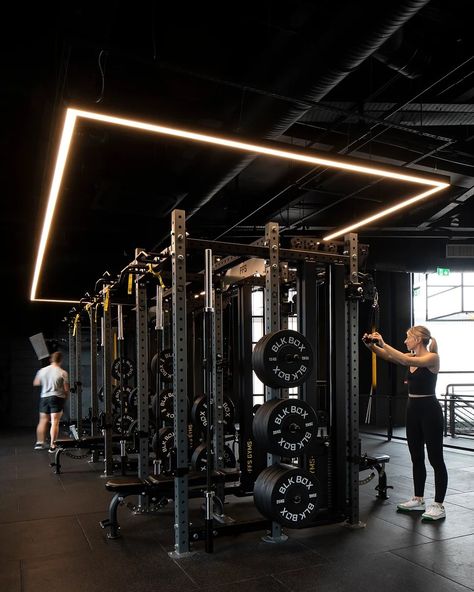 Transform your training space with equipment that’s custom-built for performance and precision. We help gym owners unlock the potential of every corner 💪 🏋️ - @ffsgyms #BuiltBetter #BLKBOX Boutique Gym Design, Gym Interior Ideas, Gym Moodboard, Gym Modern, Equinox Gym, Sports Training Facility, Commercial Gym Design, Warehouse Gym, Boutique Gym