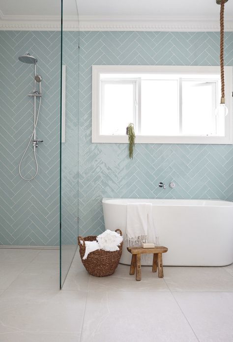 Drømme Bad, Luxury Tile, Shower Tile Designs, Upstairs Bathrooms, Blue Bathroom, Laundry In Bathroom, House Bathroom, Bath Tub, Bathroom Remodel Master