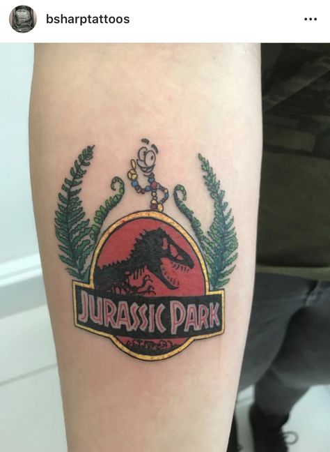 Jurassic Park Logo Tattoo, Jurassic Park Tattoo Ideas, Mr Dna, Tattoo Movie, Jurassic Park Tattoo, Jeep Tattoo, Jurassic Park Jeep, Jurassic World Wallpaper, Dna Tattoo