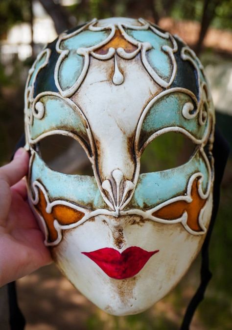 Excited to share this item from my #etsy shop: Dubai Full-faced Italian Venetian mask handmade in Italy. Venetian Carnival. Italian Masks, Blank Mask, Venetian Art, Mascaras Halloween, Hand Drawing Reference, Fancy Costumes, Guy Fawkes, Venetian Masks, Costume Masks