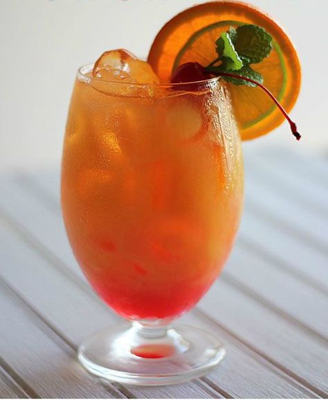 Mai Tai Drink, Mai Tai Recipe, Beer Drinks, Prosecco Cocktails, Easy Recipes For Beginners, Danish Food, Homemade Drinks, Party Food And Drinks, Swedish Recipes