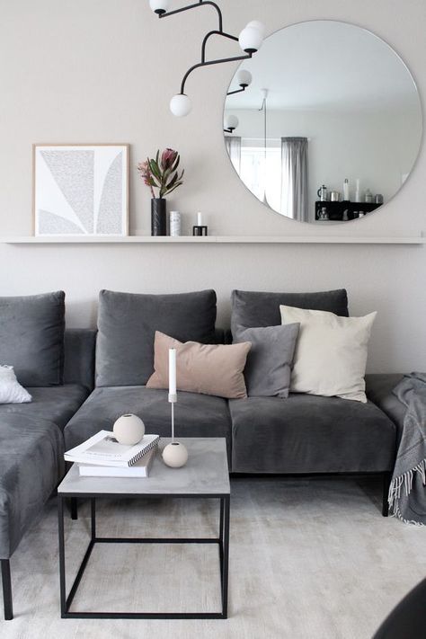 Gray Couch, Grey Sofa Living Room, Apartment Decorating Living, Trendy Living Rooms, Design Living Room, Living Room Decor Apartment, Living Room Grey, A Living Room, Couches Living Room