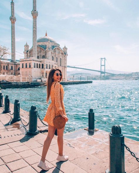 Catherine P. Livieratos 🐚 on Instagram: “Think about all that you are instead of what you are not💫 You are amazing and you deserve the best!” Istanbul Poses, Istanbul Photoshoot, Istanbul Photo Ideas, Turkey Pics, Istanbul Pictures, Turkey Fashion, Turkey Vacation, Istanbul Fashion, Turkey Trip