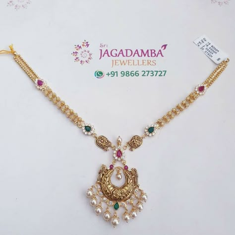 20 Grams Gold Necklace Designs, Indian Jewellery Gold, Gold Jewels Design, Neck Pieces Jewelry, Black Beads Mangalsutra Design, New Gold Jewellery Designs, Mangalsutra Design, Gold Earrings Models, Black Beads Mangalsutra