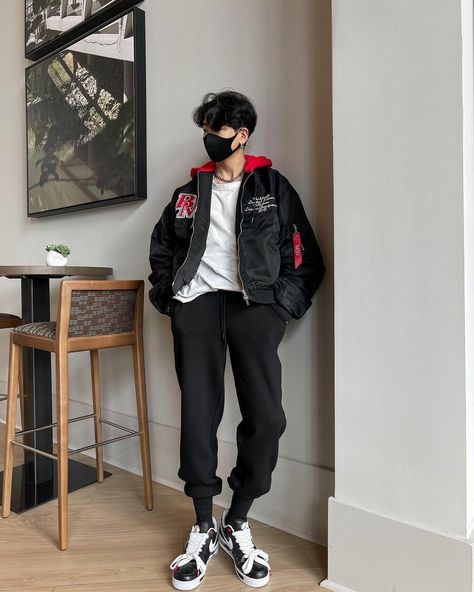 Gamer Boy Aesthetic Outfit, Gamer Boy Outfit, Gamer Boys Aesthetic, Uk Outfits, Boys Aesthetic Outfits, Masc Fashion, Style Boy, Surreal Photos, Gamer Boy