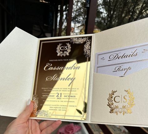 White And Gold Invitations, Mirror Wedding Invitations, Gold Quince Invitations, Quince Invitations Gold, Mirror Acrylic Wedding Invitations, Gold Quinceanera Invitations, White And Gold Wedding Invitations, Mirror Invitations, Luxury Wedding Invitations Box