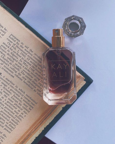 Vanilla Perfume 🖤 #KayAli #vanilla #perfume #photography Kayali Perfume Aesthetic, Kay Ali, Kayali Vanilla, Perfume Aesthetic, Vanilla Soap, Perfume Photography, Vanilla Perfume, Fall Chic, Body Smells