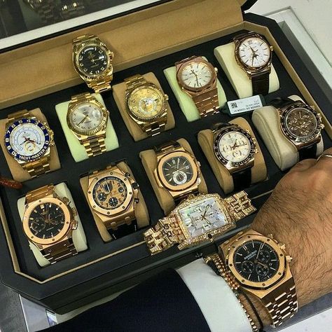 Absolutely gotta have this box. Rolex Yatchmaster, Royal Oak Offshore Chronograph, Der Gentleman, Luxurious Lifestyle, Dream Watches, Expensive Watches, Audemars Piguet Royal Oak, Royal Oak, Men's Watches