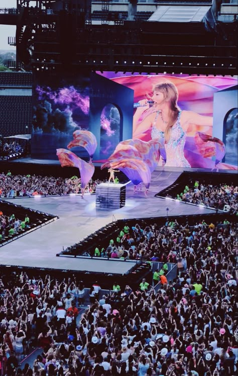 Taylor Swift Tickets, Eras Tour Aesthetic, Taylor Swift Fotos, Aesthetic Era, Tour Aesthetic, Era Tour, Eras Tour Taylor Swift, Eras Tour 2023, Eras Tour Taylor