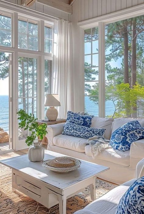 Beach House Living Room, Lots Of Windows, Beach House Interior, Coastal Living Room, Design Living Room, Dream House Decor, Decor Rustic, Coastal Living, Beach House Decor