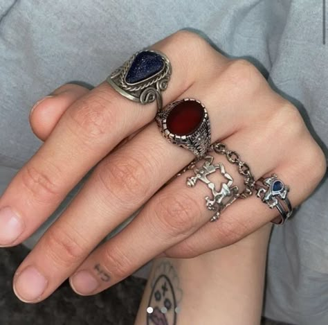 Grunge Jewelry, Indie Jewelry, Dope Jewelry, Funky Jewelry, Mode Inspo, Jewelry Inspo, Pretty Jewellery, Boho Hippie, Piercing Jewelry