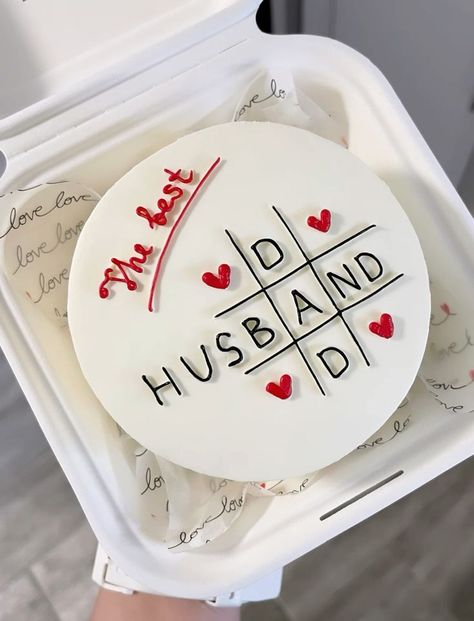 Bento Cake Design For Husband Birthday, Gift Ideas For Hubby Birthday, Funny Cake For Husband, Funny Birthday Cake For Husband, Funny Mens Birthday Cake, Husband Dad Birthday Cake, Best Husband And Dad Cake, Husband And Dad Birthday Cake, Bday Cake For Husband Birthday