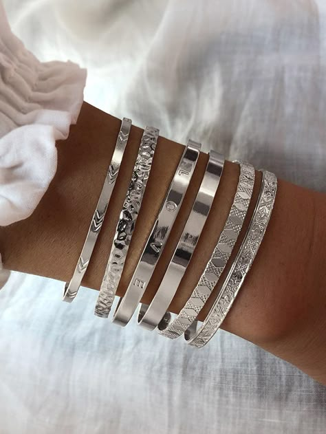 6pcs/set Textured Cuff BangleI discovered amazing products on SHEIN.com, come check them out! Luxury Jewelry Silver, Chic Silver Jewelry, Silver Stack Jewelry, Thick Silver Bracelet, Bangle Bracelets Silver, Trendy Silver Jewelry, Silver Jewelry Bracelet, Silver Bracelet Stack, Xoxo Jewelry