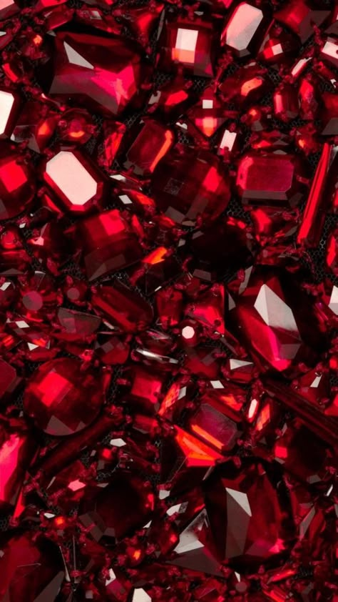 Garnet Crystal Aesthetic, Gold Background Iphone, 12 Pro Max Wallpaper, Red Wallpaper Iphone, Burgundy Aesthetic, Iphone Pics, Amoled Wallpapers, Stone Wallpaper, Crystal Aesthetic