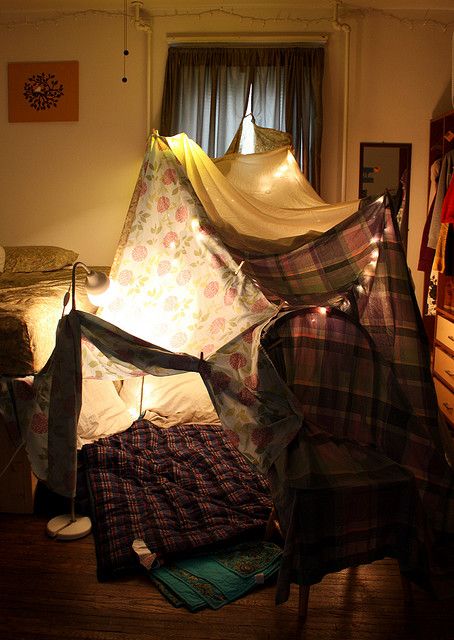 A good old fashioned blanket fort. YES.
Haha! Haven't seen my couch in a few days as it seems to have been taken over by a blanket fort Blanket Fort, Build A Fort, Pillow Fort, The Good Old Days, On The Floor, My New Room, 인테리어 디자인, The Floor, Room Inspo