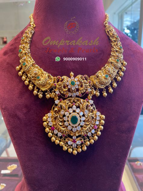 Antique Kante Gold Necklaces, Kante With Earrings, Nakshi Gold Necklace Designs, Gold Kante Necklace, Pachi Necklace Gold, Kante Model Necklace, Kante Indian Jewellery, Nakshi Choker Designs, Gold Kante Designs