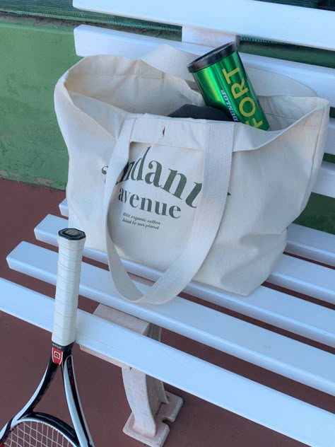 Tennis court, sports bag, tote bag, sporty fashion Sports Bag Aesthetic, Tennis Tote Bag, Tennis Bag Aesthetic, Sport Bag Aesthetic, Tennis Court Aesthetic, Tennis Pics, Ll Bean Tote, Tennis Photoshoot, Sport Tote Bag