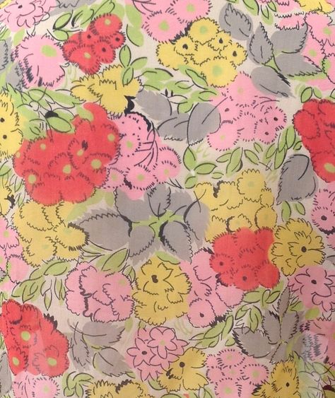 1930s Edward Tulane, Sorting Clothes, Beautiful Fabrics, Print Inspiration, Vintage Floral Print, Retro Color, Vintage Textiles, Design Patterns, Loose Leaf Tea