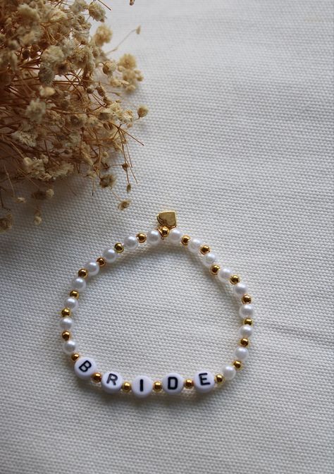 Friendship Bracelets Bridesmaids, Bridal Friendship Bracelet, Bridesmaid Friendship Bracelets, Wedding Friendship Bracelet, Bride Friendship Bracelet, Bridesmaid Bracelet Diy, Bachelorette Party Bracelets, Bachelorette Friendship Bracelets, Wristband Diy