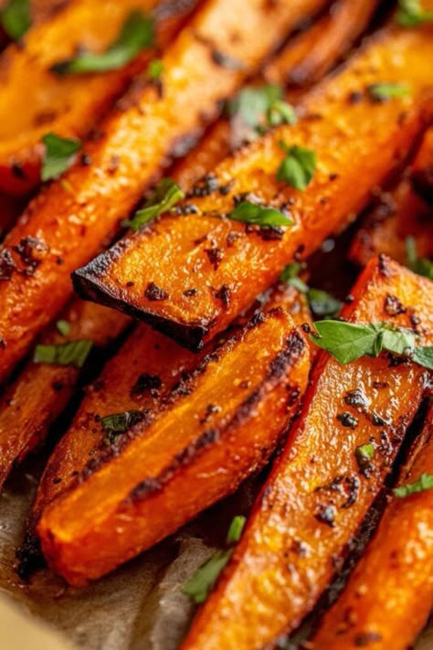 Parmesan Garlic Roasted Carrots Carrot Side Dish Thanksgiving, Thanksgiving Carrot Recipe, Garlic Roasted Carrots, Roasted Broccoli And Carrots, Carrot Recipes Side Dishes, Carrot Dishes, Caramelized Carrots, Carrots Side Dish, Thanksgiving Stuffing Recipes