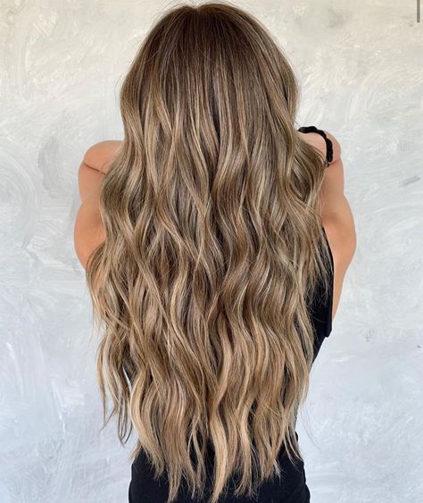 Habit Salon (@habitsalon) posted on Instagram • Aug 17, 2020 at 10:43pm UTC Blonde Light Brown Hair, Light Brunette Hair, Baylage Hair, Bombshell Hair, Summer Blonde Hair, Brown Hair Looks, Brown Hair Inspo, Brunette Hair With Highlights, Dirty Blonde Hair