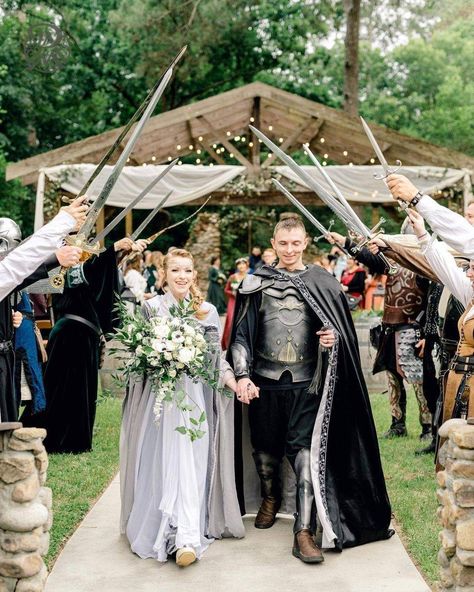 Fantasy Bride And Groom, Midevil Wedding Theme Ideas, Medieval Wedding Groom Outfit, Groom Fantasy Wedding, Viking Wedding Outfit Men, Renn Faire Wedding, Fantasy Wedding Ideas Fairytale, Medieval Groom Attire, Knight Wedding Theme